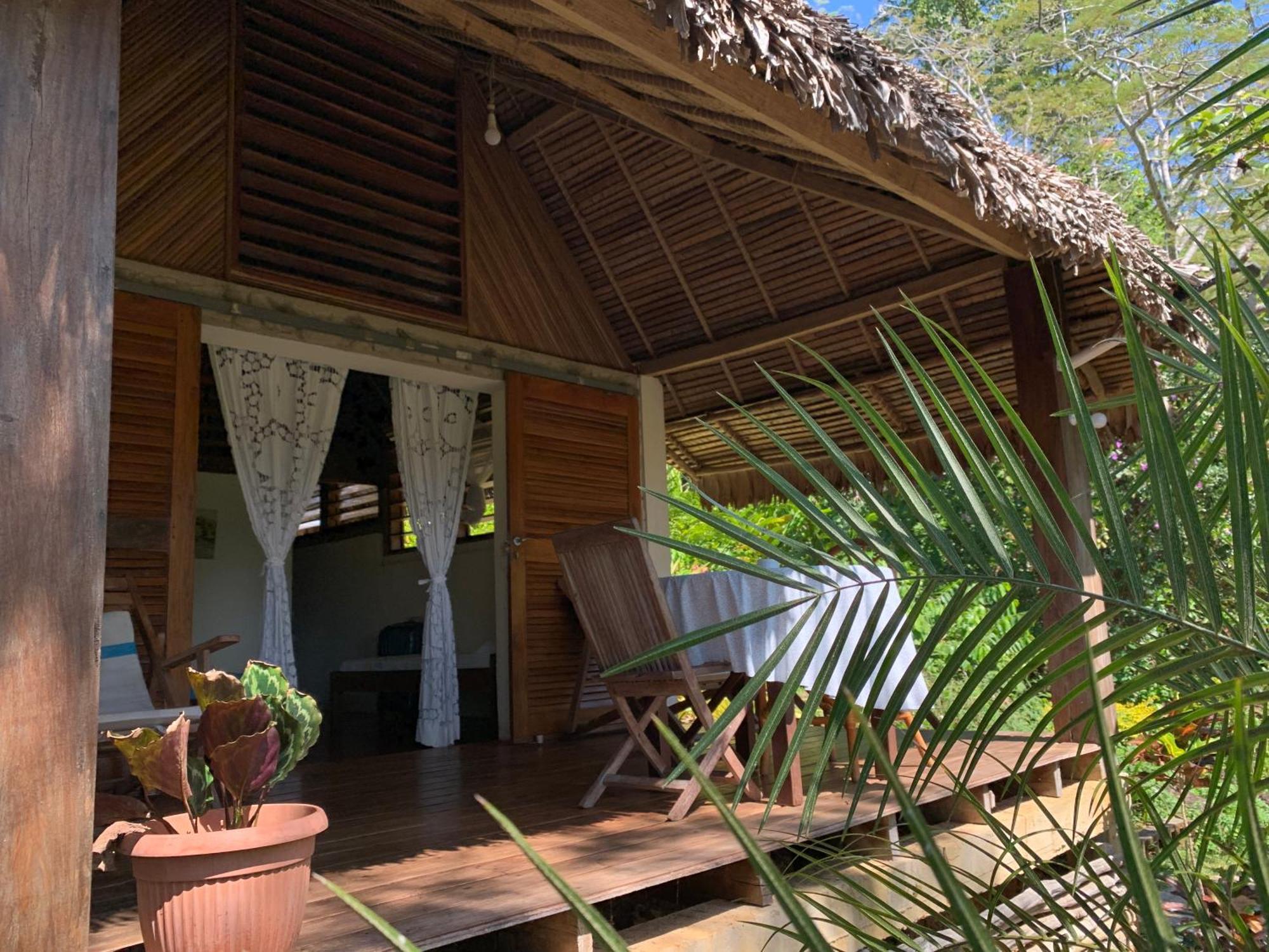 Bed and Breakfast Les Jardins D'Ankify Andimaka Экстерьер фото