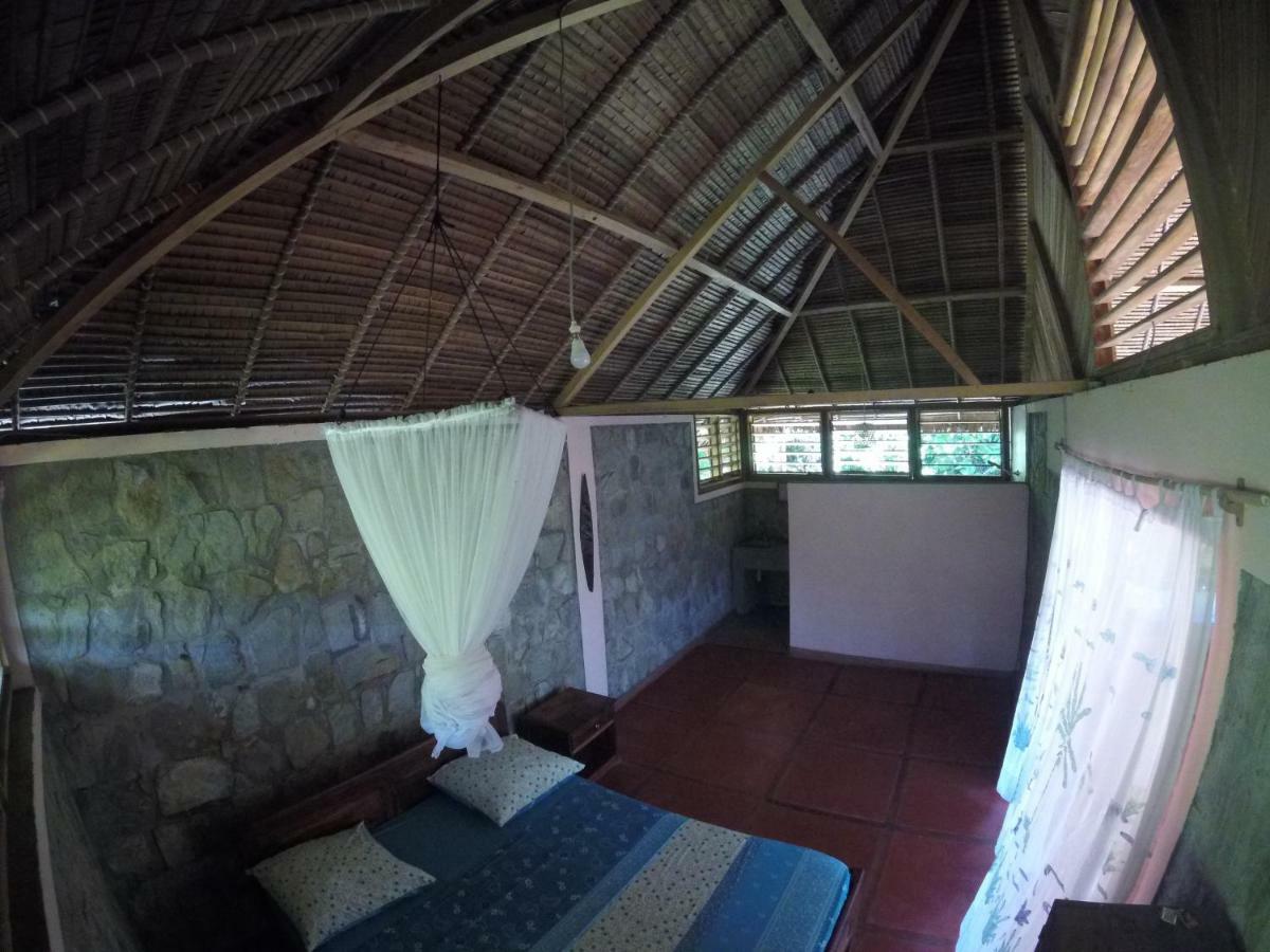 Bed and Breakfast Les Jardins D'Ankify Andimaka Экстерьер фото